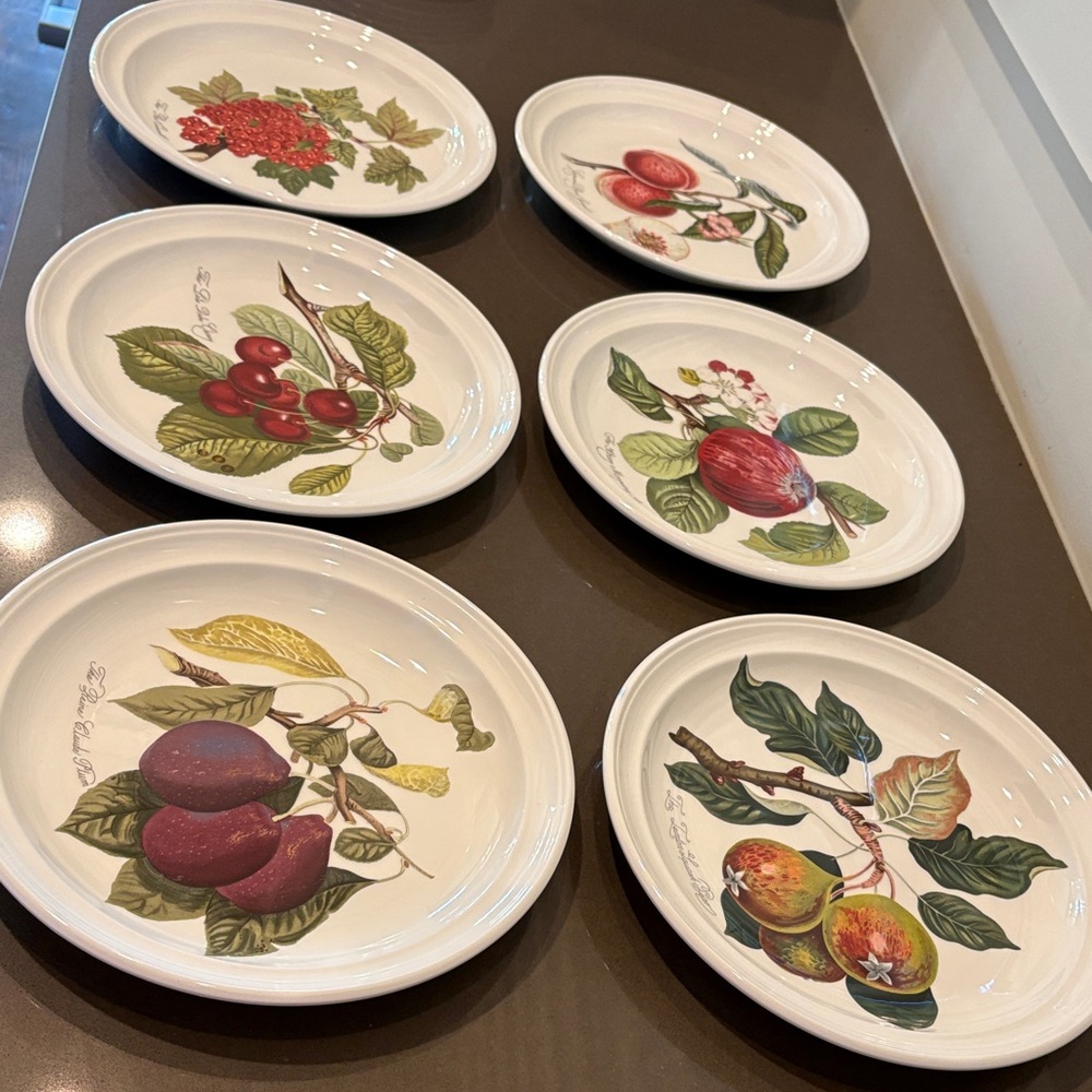 Portmeirion Pomona 10” Dinner plate, set of 6.